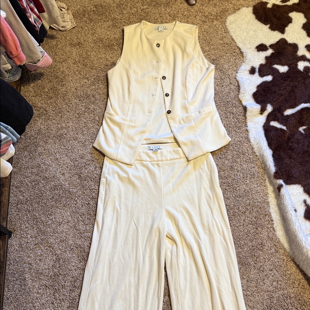 HYFVE Cream Sleeveless Blouse with Matching Pants